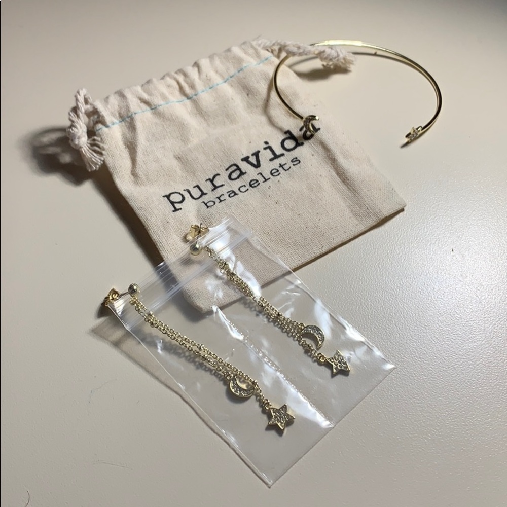 Pura Vida exclusive star and moon set!